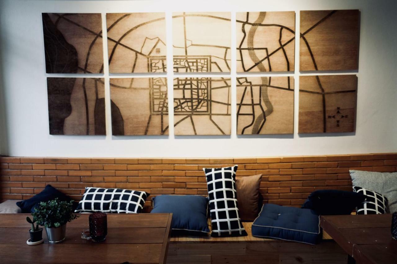 Slee Hostel Chiangmai (Adults Only) Chiang Mai Extérieur photo
