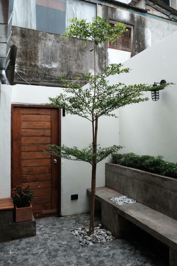 Slee Hostel Chiangmai (Adults Only) Chiang Mai Extérieur photo