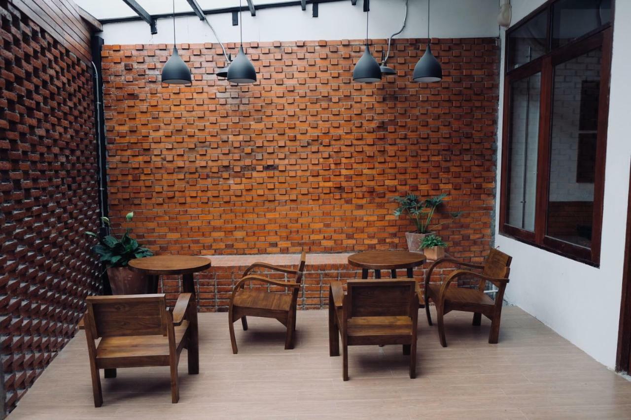 Slee Hostel Chiangmai (Adults Only) Chiang Mai Extérieur photo