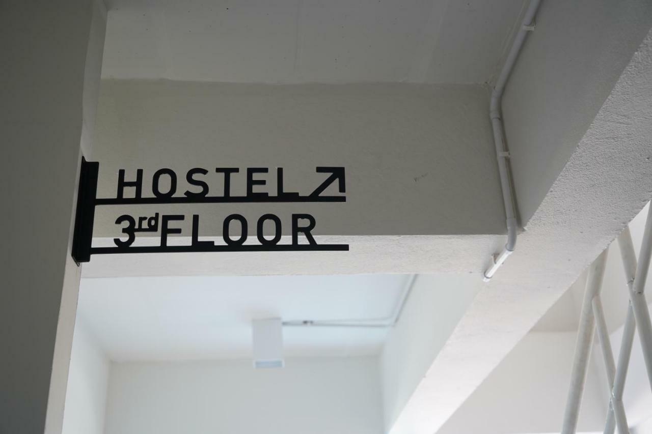Slee Hostel Chiangmai (Adults Only) Chiang Mai Extérieur photo