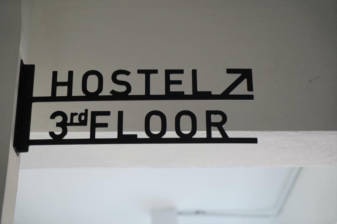 Slee Hostel Chiangmai (Adults Only) Chiang Mai Extérieur photo